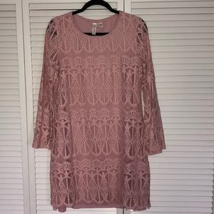 Dusty pink lace dress
